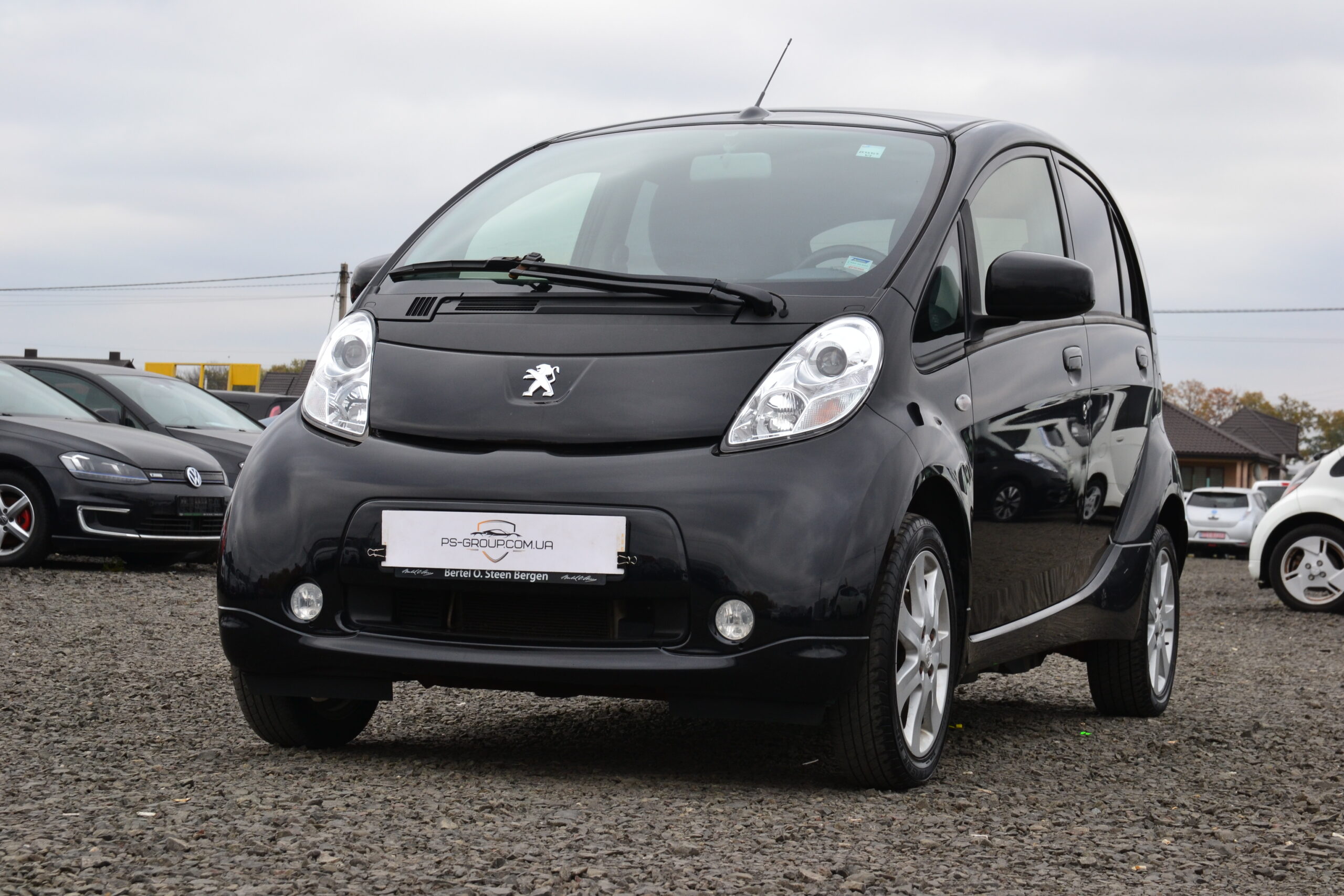 Peugeot iOn 2016