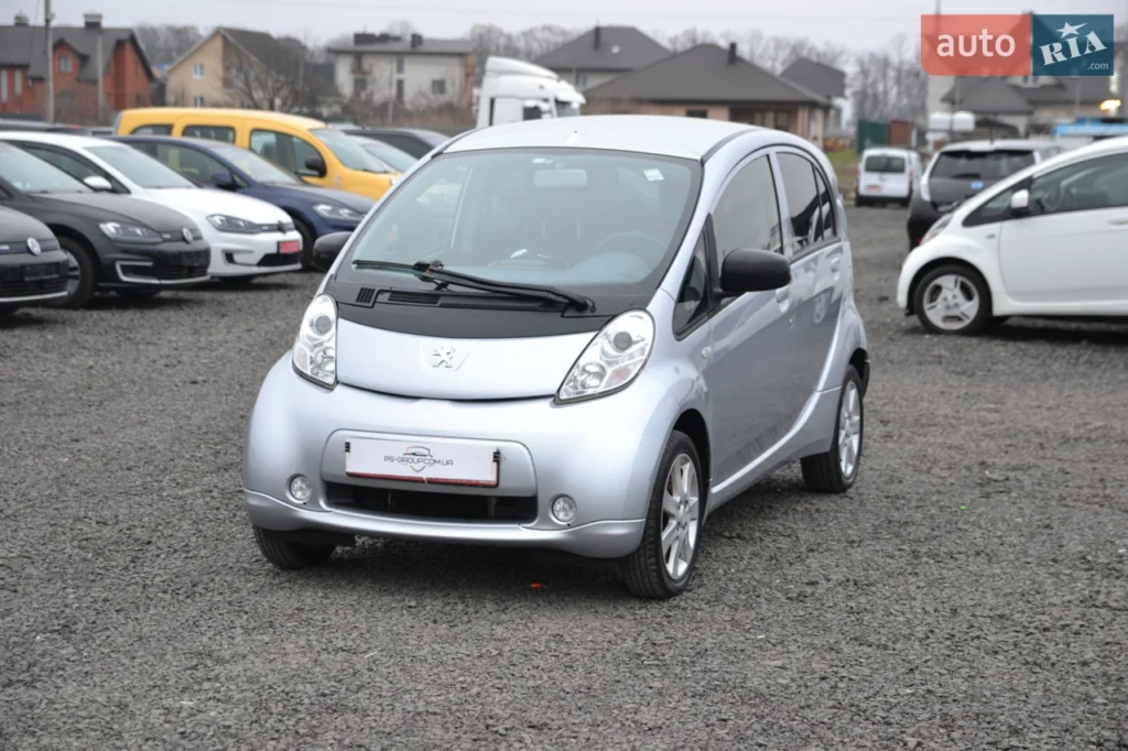Peugeot iOn 2015