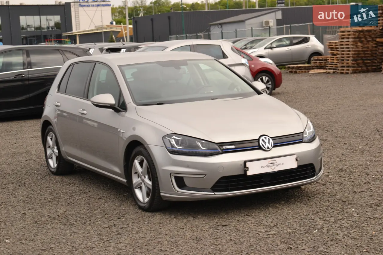 Volkswagen e-Golf 2015