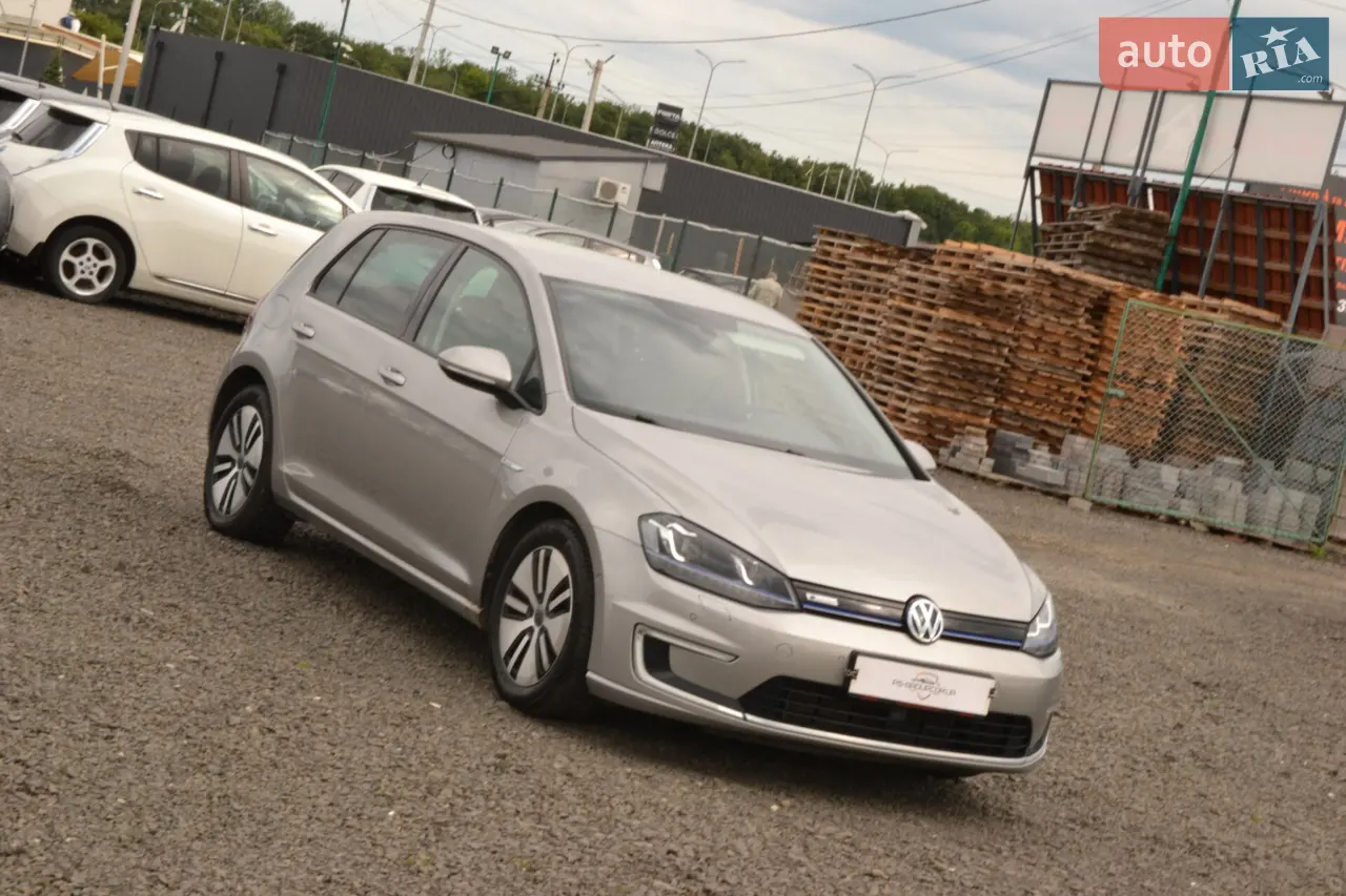 Volkswagen e-Golf 2016
